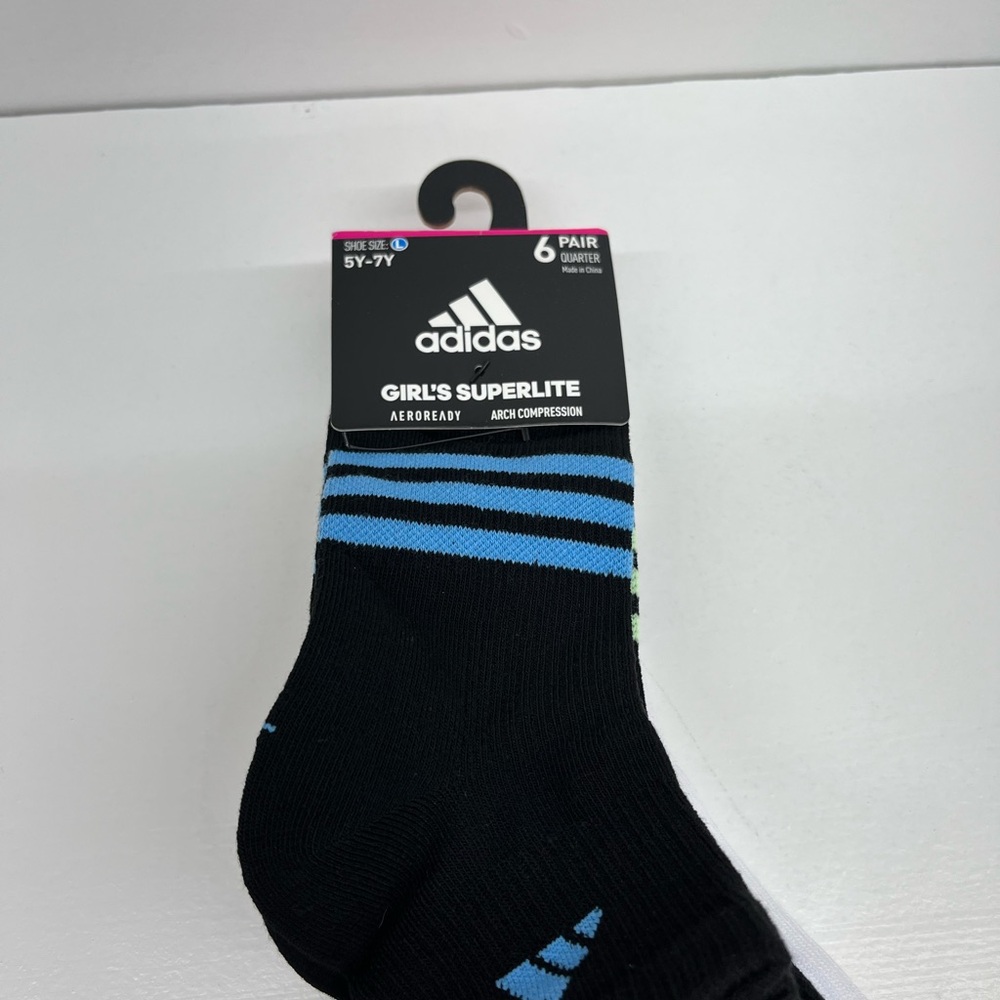 Youth Adidas Superlite Athletic Socks. Quarter height.